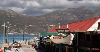 Capetown – HoutbayHout Bay: Um Refúgio Cênico na África do Sul